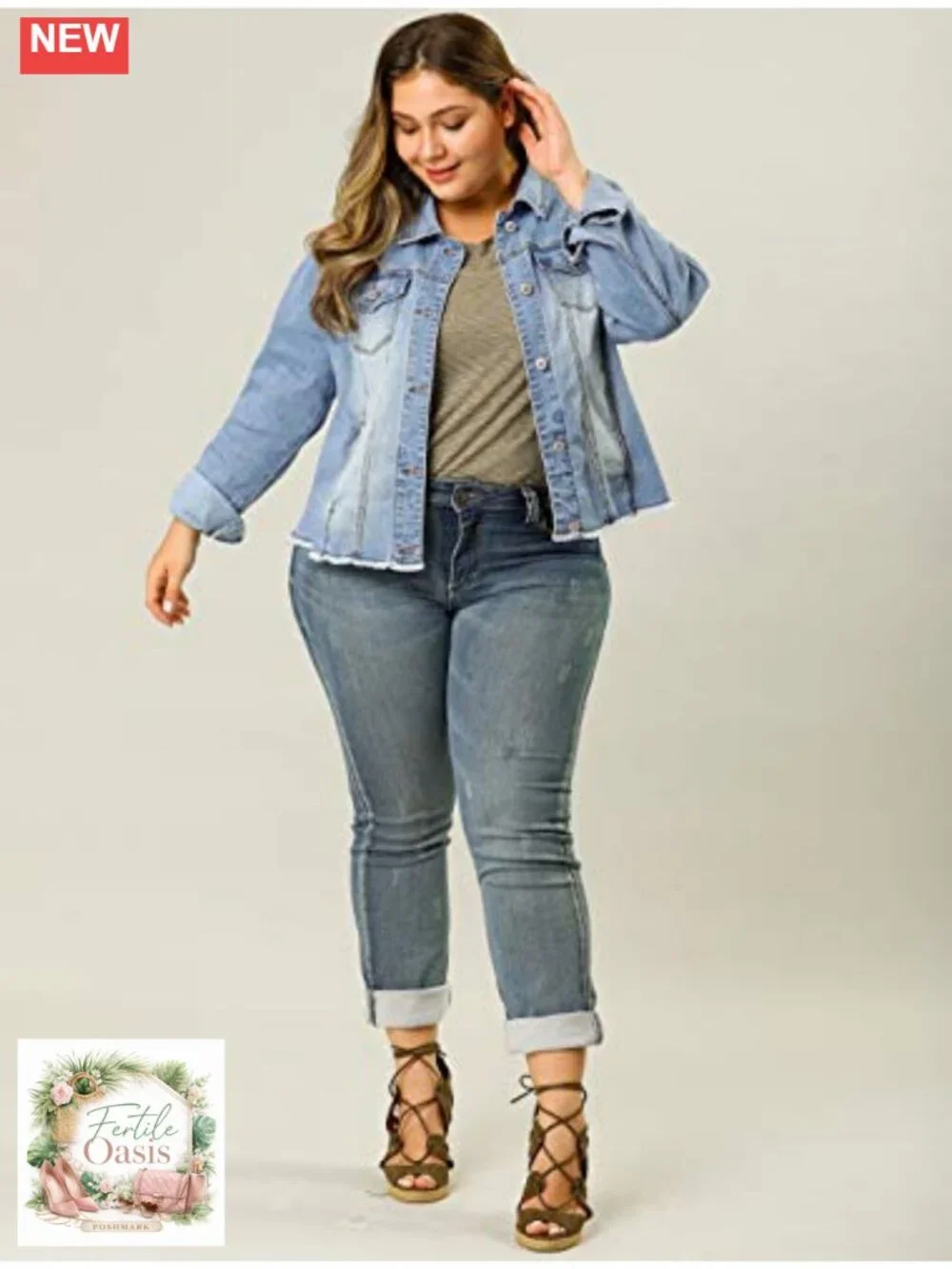 Plus Size Classic Washed Frayed Denim Jacket Women